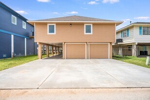 901 Bonita Dr in Bayou Vista, TX - Building Photo