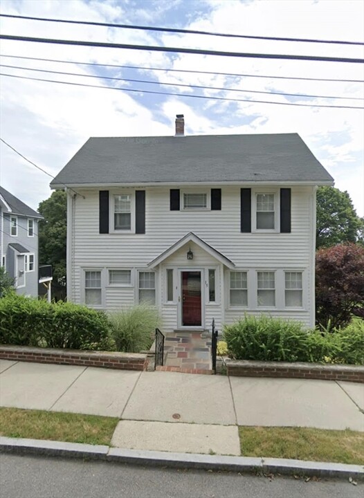 15 Farmer Rd, Unit 1 in Arlington, MA - Foto de edificio