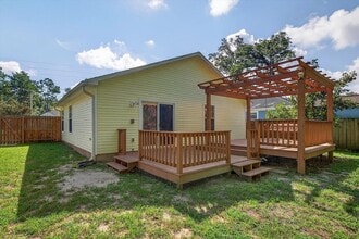 182 Tafflinger Rd in Crawfordville, FL - Building Photo - Building Photo