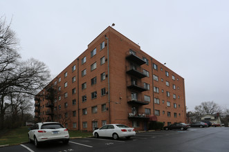 The Carolyn Condominiums in Silver Spring, MD - Building Photo - Building Photo