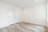 1528 N Marshall St photo'
