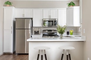 Brookside Village in Auburn, WA - Building Photo