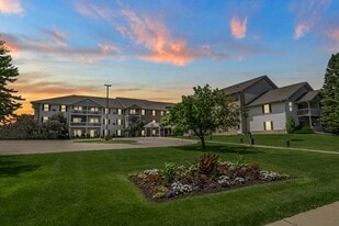 Rosewood Villas - Senior in Madison, WI - Building Photo