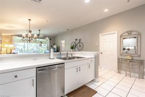 1035 Tarpon Cove Dr-Unit -1605 in Naples, FL - Building Photo