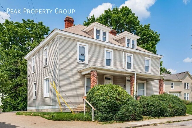 24 E Blake Ave in Columbus, OH - Building Photo - Building Photo