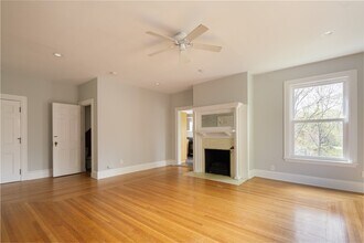 2 Granger Pl in Rochester, NY - Building Photo - Building Photo