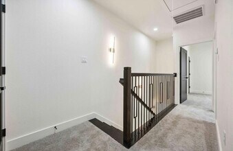 7980 Angus St in Houston, TX - Building Photo - Building Photo