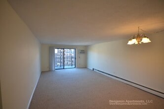 262 Main St, Unit 44 in Watertown, MA - Building Photo - Building Photo