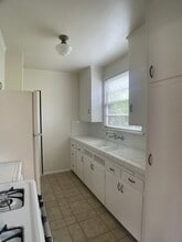 1008 Euclid St, Unit B in Santa Monica, CA - Foto de edificio - Building Photo
