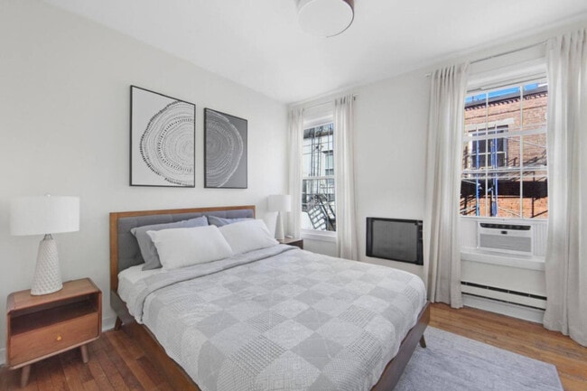 181 W 4th St in New York, NY - Building Photo - Building Photo