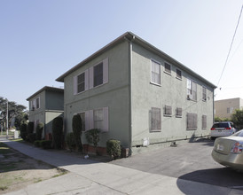 3700 1st St in Los Angeles, CA - Foto de edificio - Building Photo