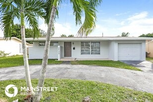 8640 NW 25th St in Sunrise, FL - Building Photo