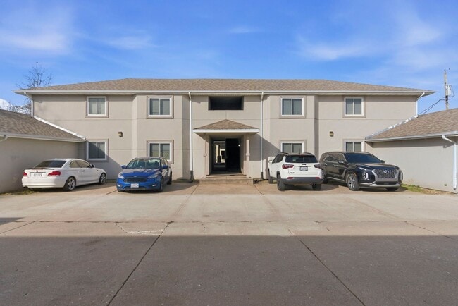 516 E Arrowhead St in Springfield, MO - Building Photo - Building Photo