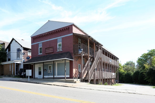 140 S Main St