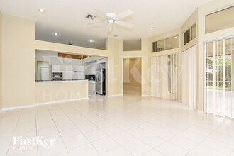 15650 SW 12th St in Pembroke Pines, FL - Building Photo - Building Photo