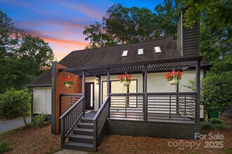 Room in House on Piney Path Rd in Charlotte, NC - Building Photo - Building Photo
