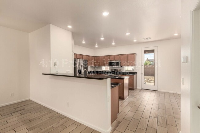 property at 5216 S 16th Pl