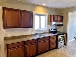 41 Fordson Ave in Cranston, RI - Building Photo - Building Photo