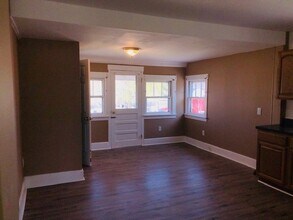 96 N 3rd St in Mount Wolf, PA - Building Photo - Building Photo
