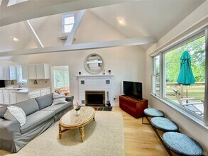 1875 Bayview Ave in Southold, NY - Building Photo - Building Photo