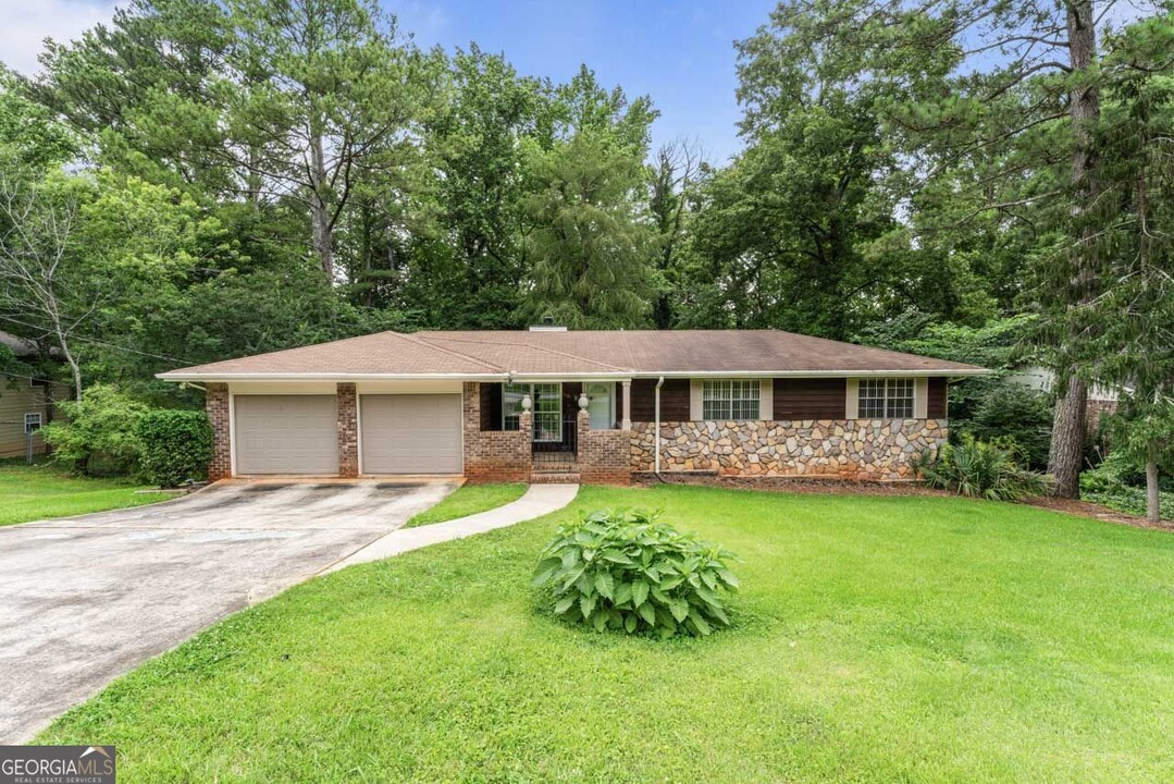 115 Club Cir in Stockbridge, GA - Building Photo