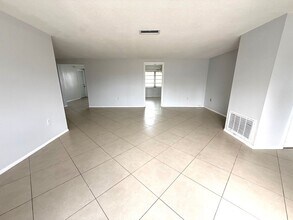 3137 Markridge Rd in Sarasota, FL - Building Photo - Building Photo