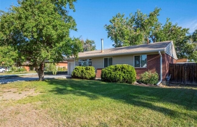 2111 W 80th Ave in Denver, CO - Building Photo - Building Photo