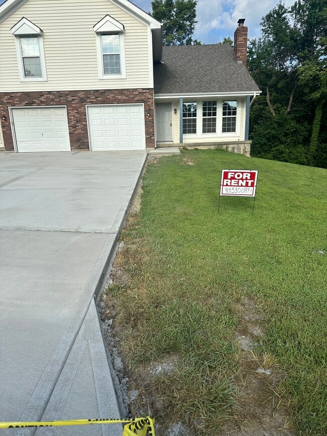 property at 14118 W 87th Ter