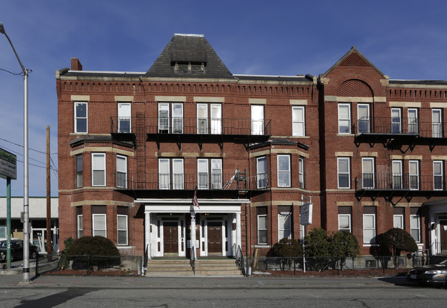 Mayfair Apartments in Lowell, MA - Building Photo - Building Photo