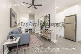 2509 W Kansas Ave in Tampa, FL - Foto de edificio - Building Photo