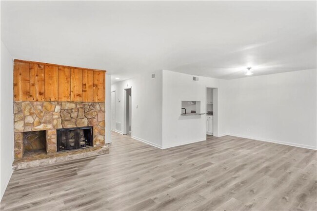 4705 Mariners Dr in Stone Mountain, GA - Building Photo - Building Photo