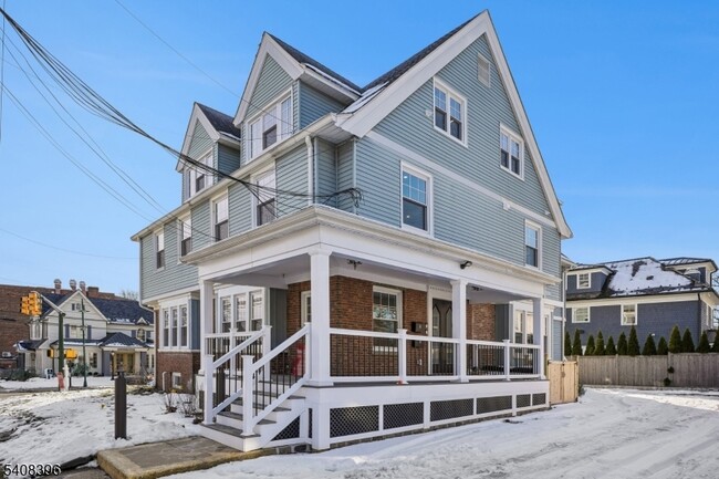 30 Woodland Ave in Summit, NJ - Building Photo - Building Photo