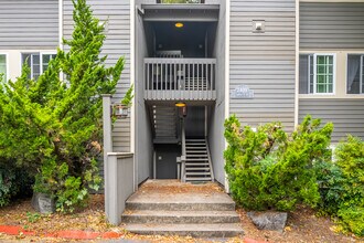 Residential Condominium in Portland, OR - Building Photo - Building Photo