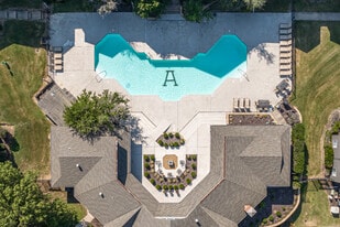 Garden Park Apartments in Fayetteville, AR - Building Photo