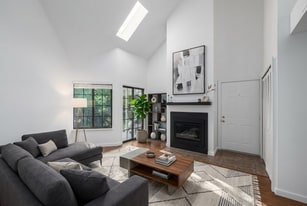 4816 E Kentucky Ave, Unit F in Denver, CO - Building Photo