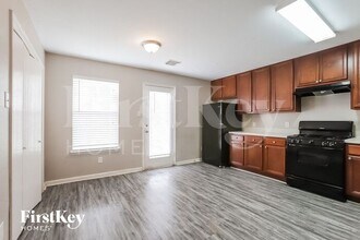 411 Remington Creek Dr in Houston, TX - Building Photo - Building Photo