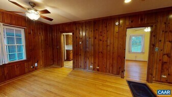 609 Wine Cellar Cir in Charlottesville, VA - Building Photo