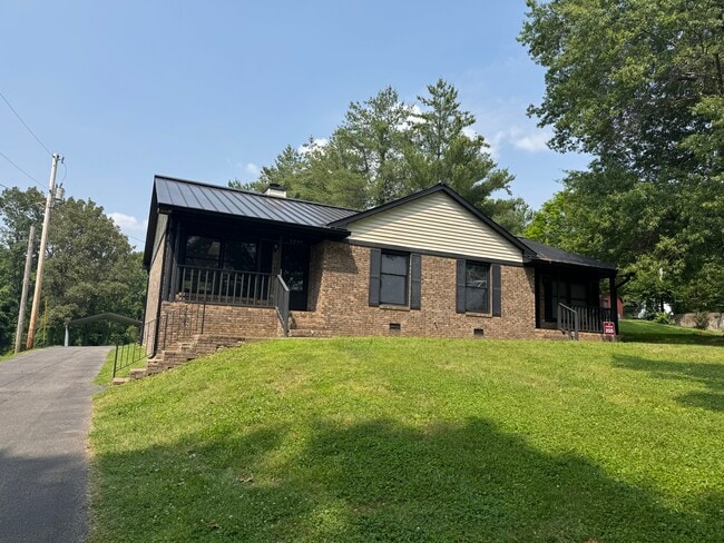 property at 5036 Benton Rd