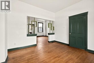 285 Mary St in Hamilton, ON - Building Photo - Building Photo