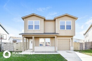 7702 Burro Bend in San Antonio, TX - Building Photo