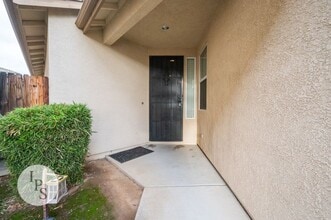 7202 E Cortland Ave in Fresno, CA - Building Photo - Building Photo