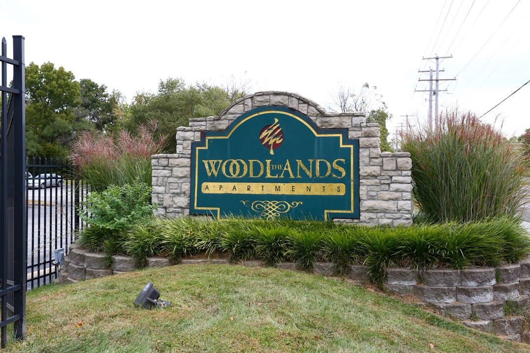 Woodlands in St. Louis, MO - Foto de edificio