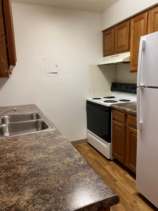 5015 SW 9th St in Des Moines, IA - Building Photo - Building Photo