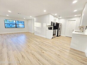 132 Haven Dr in Melbourne, FL - Building Photo - Building Photo