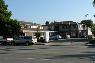 El Flamenco in Santa Barbara, CA - Foto de edificio - Building Photo