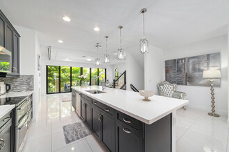 614 Windward Cir S in Boynton Beach, FL - Building Photo - Building Photo