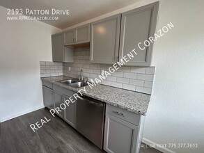 2193 Patton Dr in Reno, NV - Foto de edificio - Building Photo