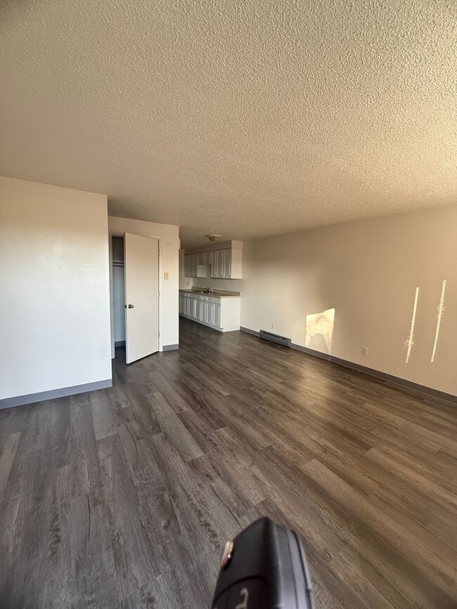 700 1th SW 1-3 in Bandon, OR - Building Photo - Building Photo