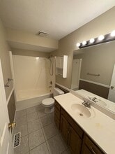 3805 E Fitzgerald Rd in Decatur, IL - Building Photo - Building Photo