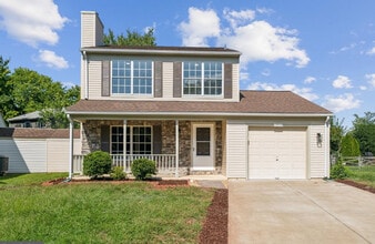 13512 Apple Barrel Ct in Herndon, VA - Building Photo - Building Photo